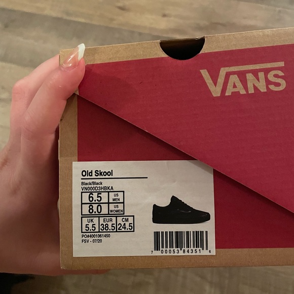 Black vans - Picture 8 of 8